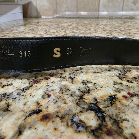 Vintage Avignon Leather Belt